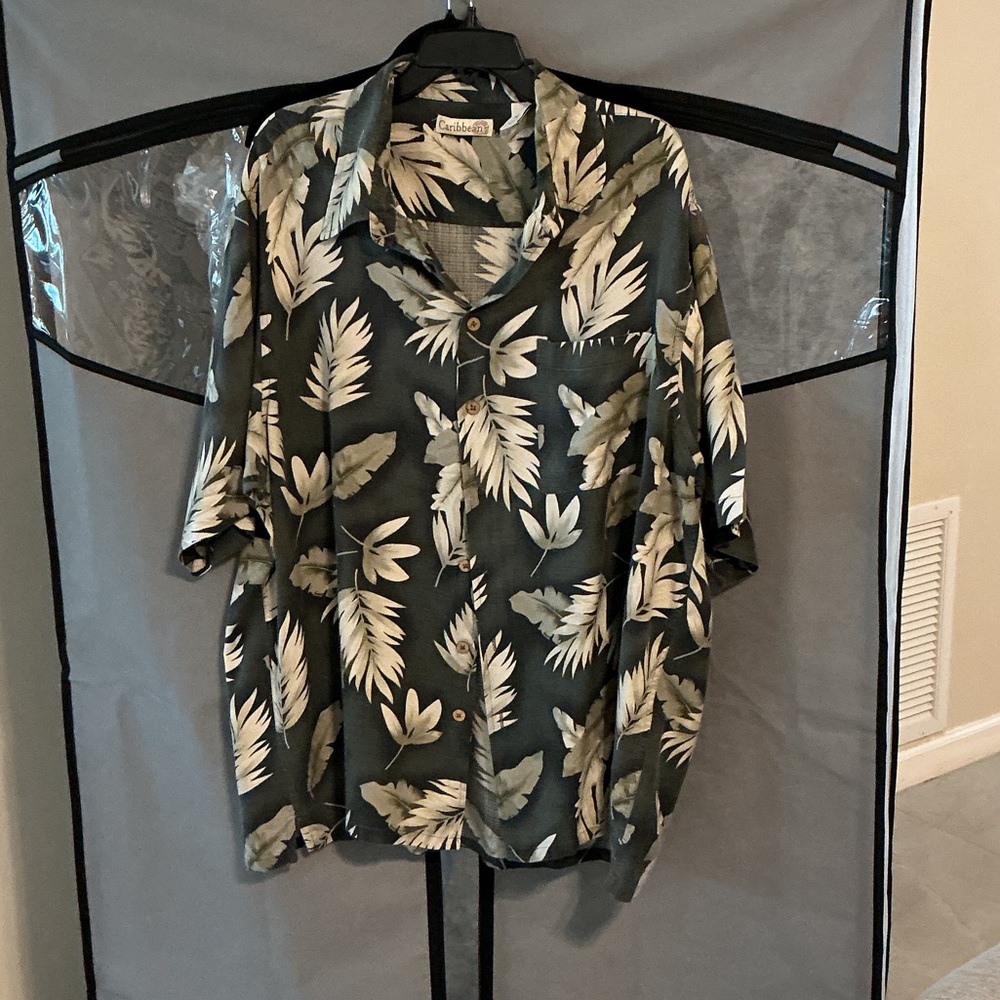 Roundtree & Yorke Olive and Cream Leaf Print Shirt